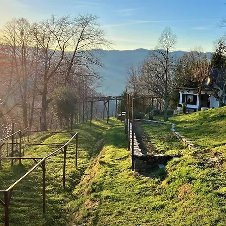 Vilijev Raj, A With In The Countryside