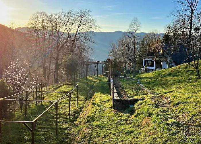 Vilijev Raj, A With In The Countryside